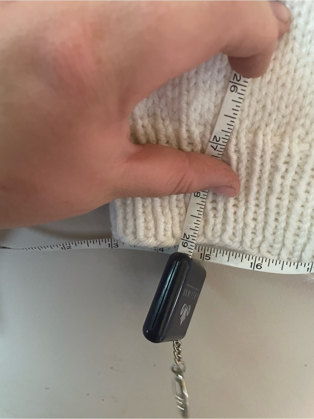 🐱 Handmade Knit Sweater - Picture 2 of 3
